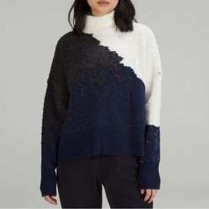 NWOT Lululemon Ombre Knit Textured Turtleneck Bone/Mineral Blue/Graphite Grey